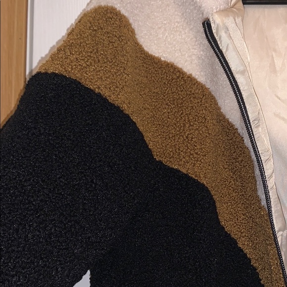 Sherpa Jacket - Picture 2 of 3